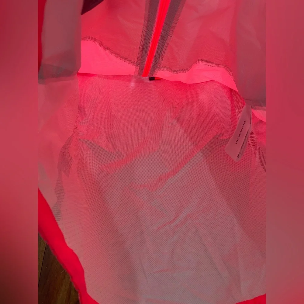 Rapha Women's Commuter Jacket Hot Pink Hooded XS Cycling Windbreaker Lightweight
